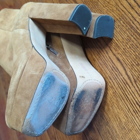 Vince Camuto Leslieon camel suede leather platform chic sleek square toe booties - Picture 7 of 8